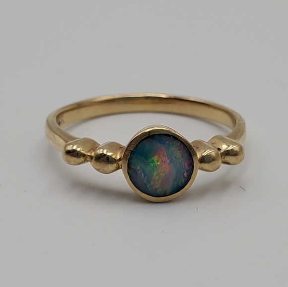 Jewelry - 14kt Gold Opal Solitaire Ring